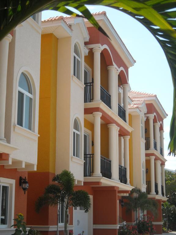 Beach And Bay Mediterraneantownhouse St. Pete Beach Exterior photo